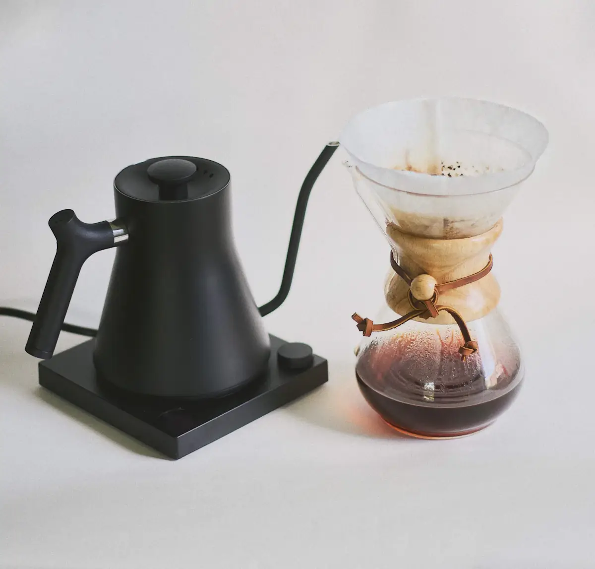 Coffee brewing in a Chemex